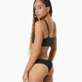 W AIR THONG Jet Black