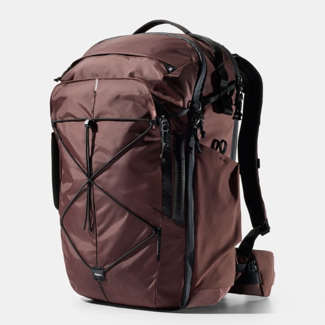35L Global Travel Pack Garnet