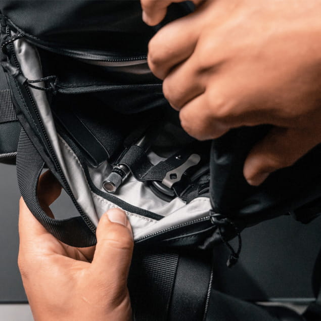 SEG 28L Backpack Black