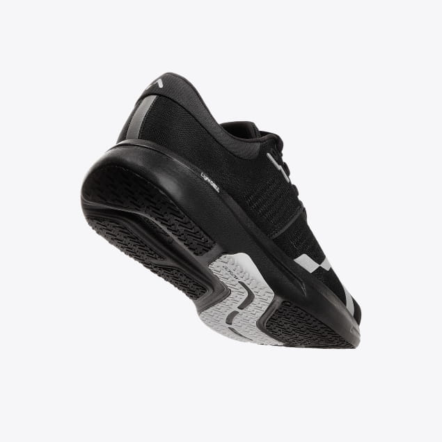 R1 M Black