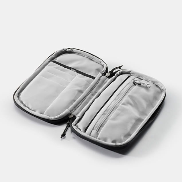 Global Travel Stash Black