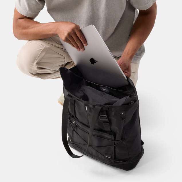 24L Tote Pack Black