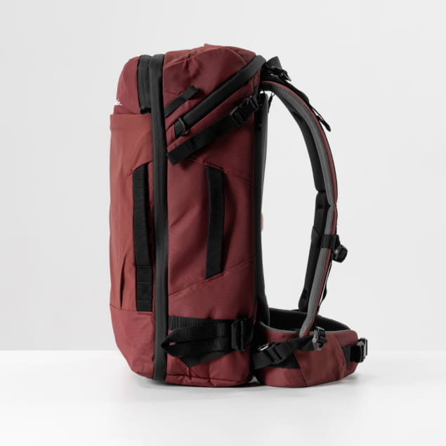 GlobeRider 35L Travel Backpack Garnet