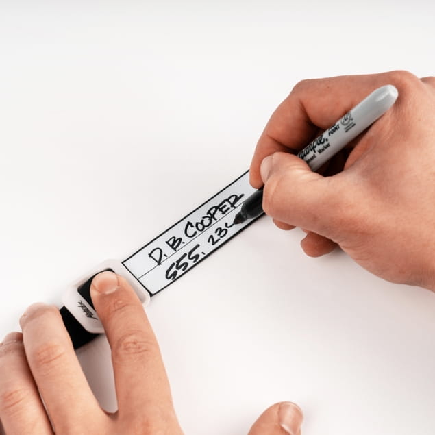 Gear Tags Packx2 White and Black