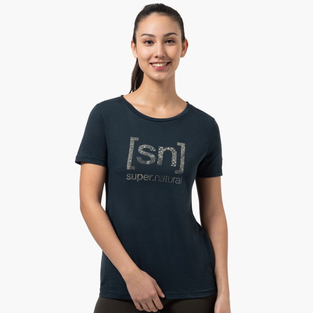 W ARABESQUE TEE Blueberry/Semolina