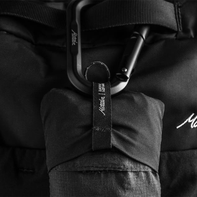 Blackout Eyemask Black and Earplugs Kit