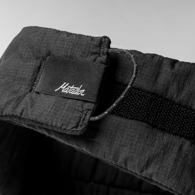 Blackout Eyemask Black and Earplugs Kit